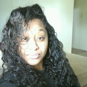 Meet your Posher, Yasmen